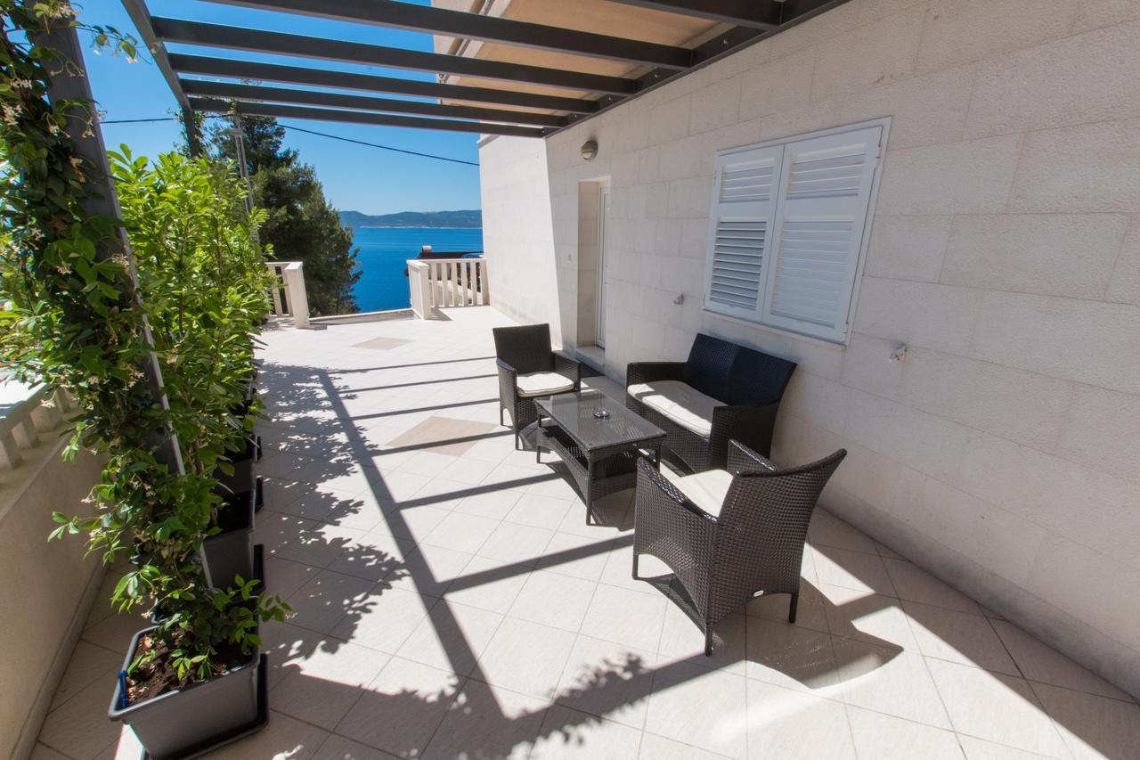 Matko'S Oasis Apartments Brela Exterior photo